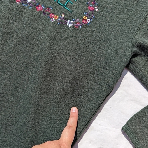 Vintage Cherokee Green Crew Sweatshirt with Logo & Floral Design- Woman Medium - Picture 4 of 6